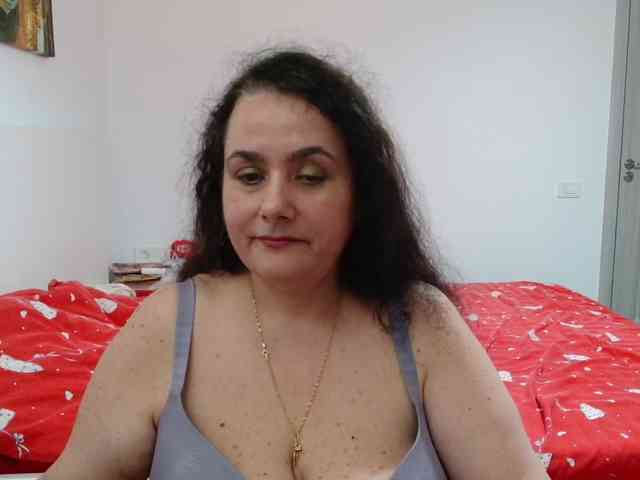 ClaudetteBBW webcam