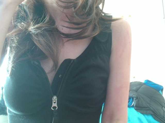 deadivina's BongaCams show and profile