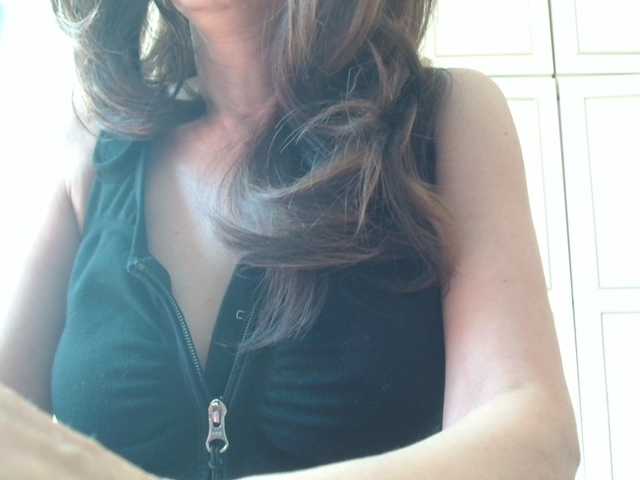 deadivina's BongaCams show and profile