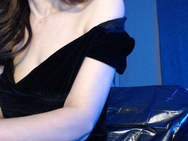 Profile and Statistics for deadivina on BongaCams