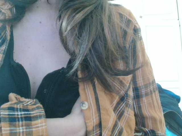 deadivina's BongaCams show and profile