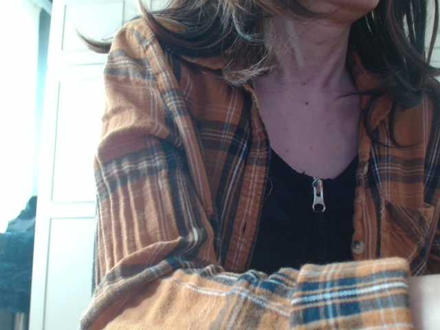 deadivina's BongaCams show and profile