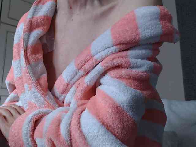 DeesseDivine webcam