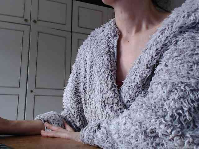 DeesseDivine webcam