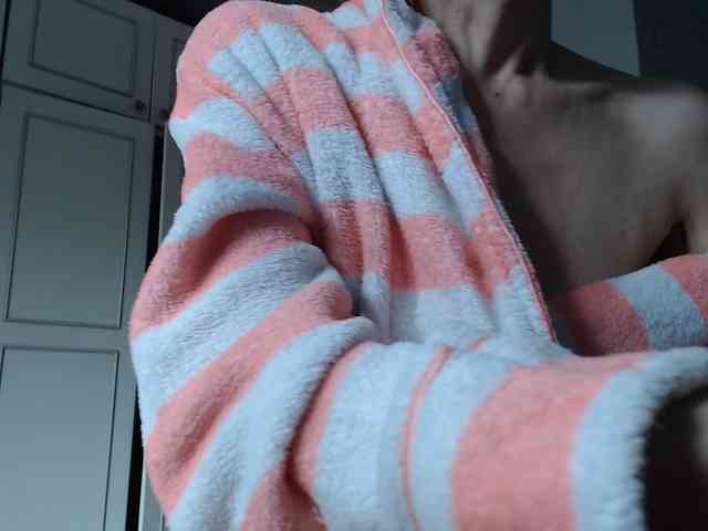 DeesseDivine webcam