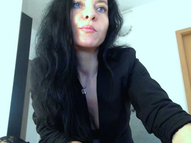 blueyesbaby's BongaCams show and profile