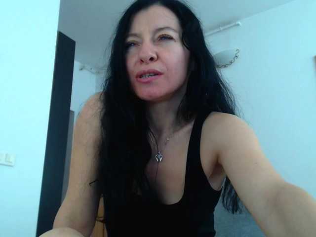 blueyesbaby's BongaCams show and profile