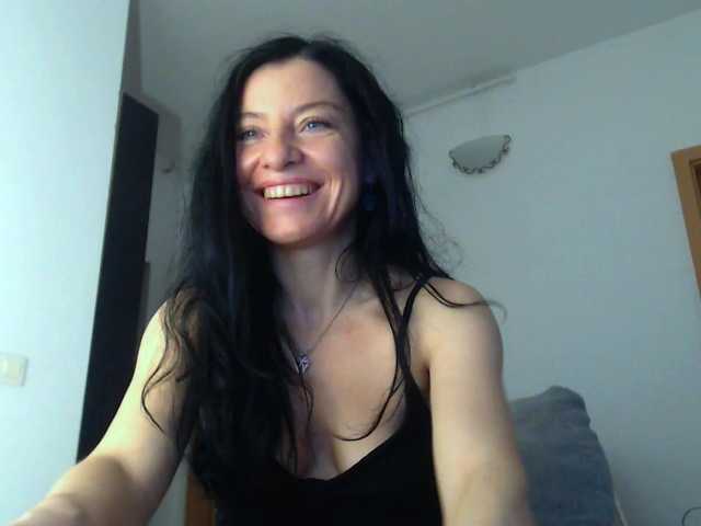 blueyesbaby's BongaCams show and profile