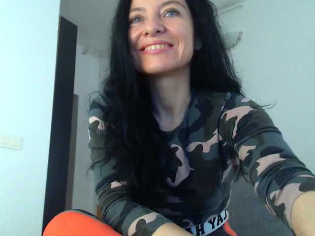 blueyesbaby's BongaCams show and profile