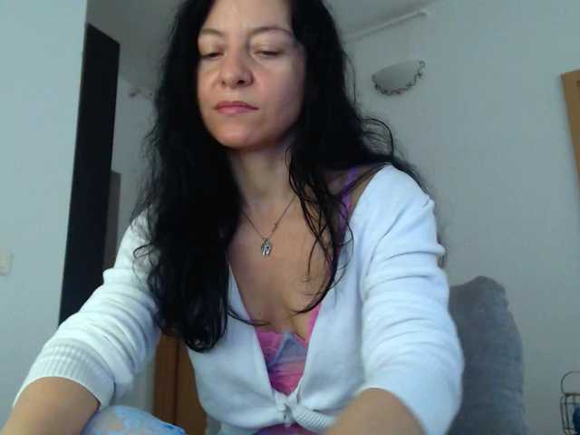 blueyesbaby's BongaCams show and profile