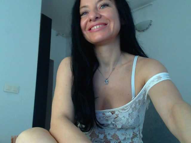 blueyesbaby's BongaCams show and profile