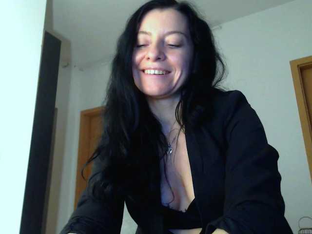blueyesbaby's BongaCams show and profile