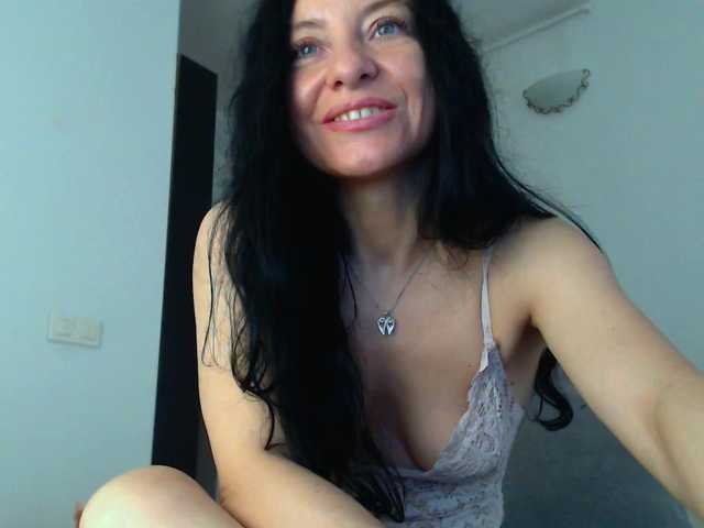 blueyesbaby's BongaCams show and profile