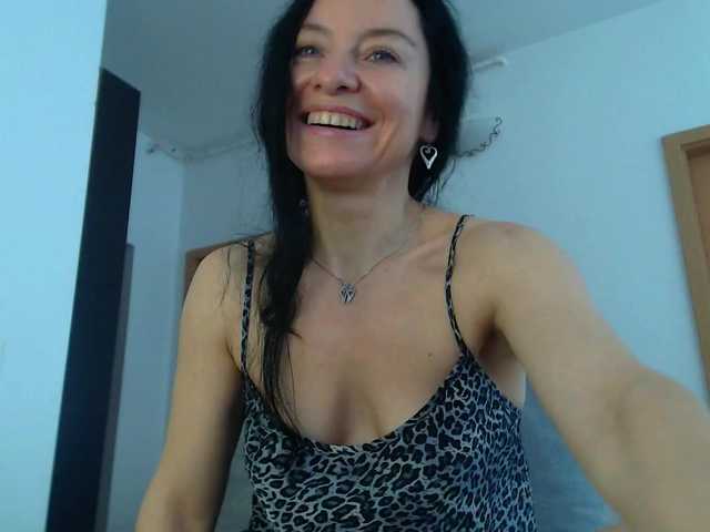 blueyesbaby's BongaCams show and profile