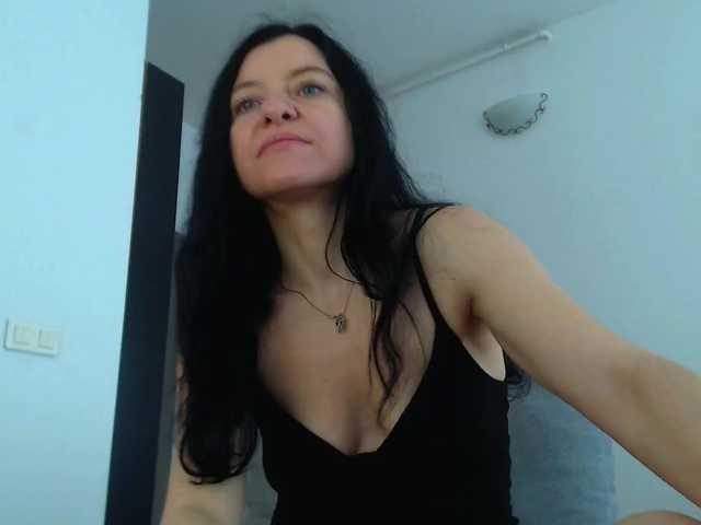 blueyesbaby's BongaCams show and profile