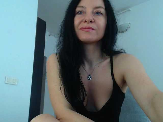 blueyesbaby's BongaCams show and profile