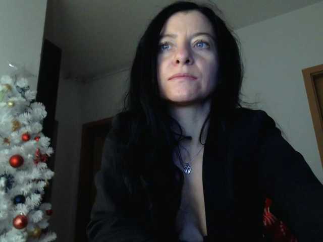 blueyesbaby's BongaCams show and profile