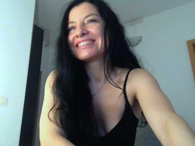 blueyesbaby's BongaCams show and profile