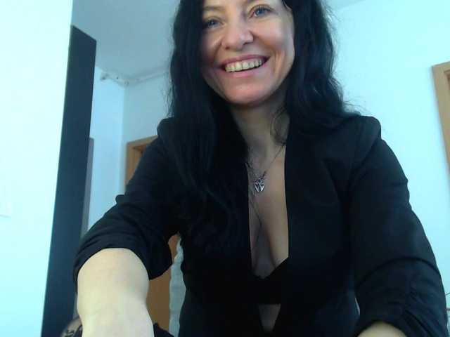 blueyesbaby's BongaCams show and profile