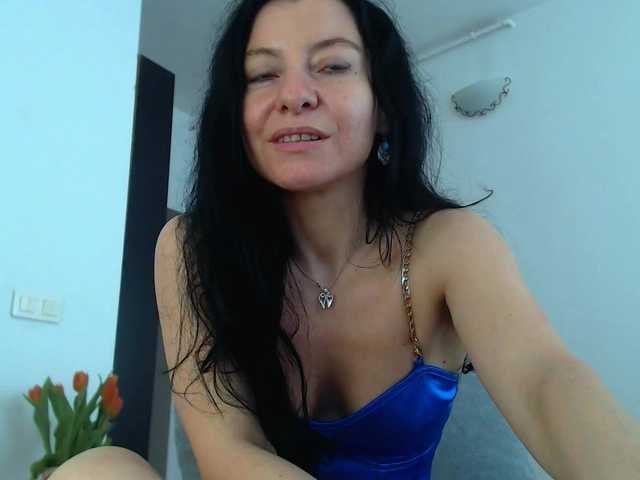 blueyesbaby's BongaCams show and profile