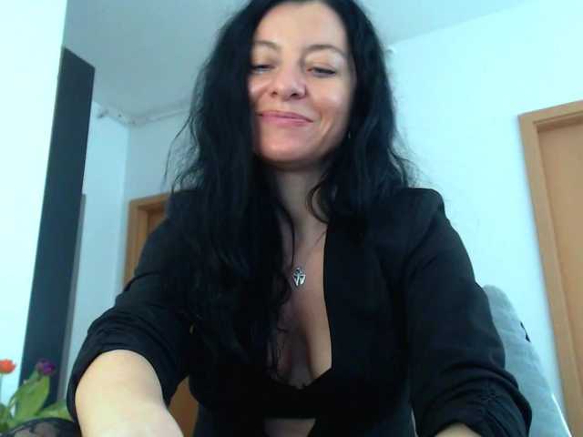 blueyesbaby's BongaCams show and profile