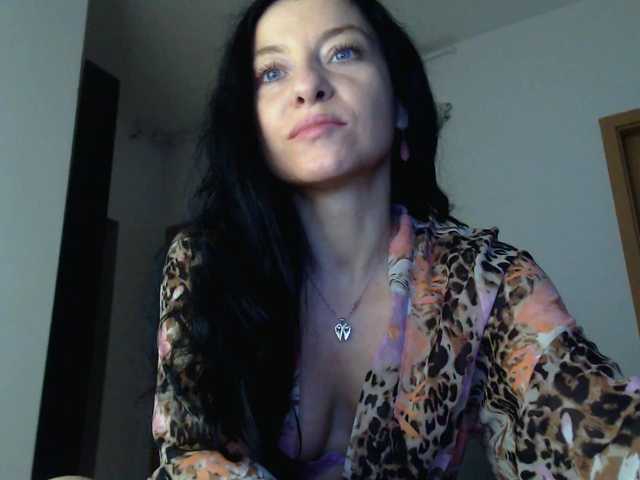 blueyesbaby's BongaCams show and profile