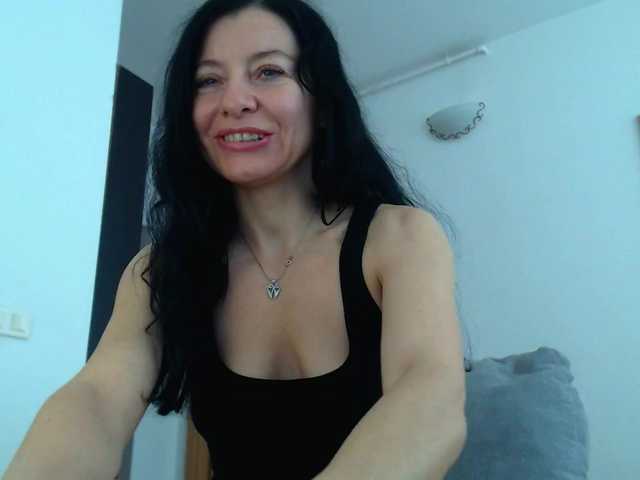 blueyesbaby's BongaCams show and profile