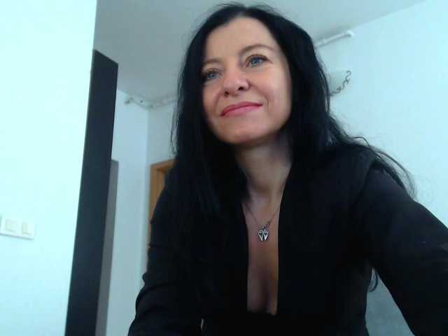 blueyesbaby's BongaCams show and profile