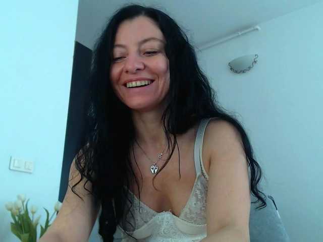 blueyesbaby's BongaCams show and profile