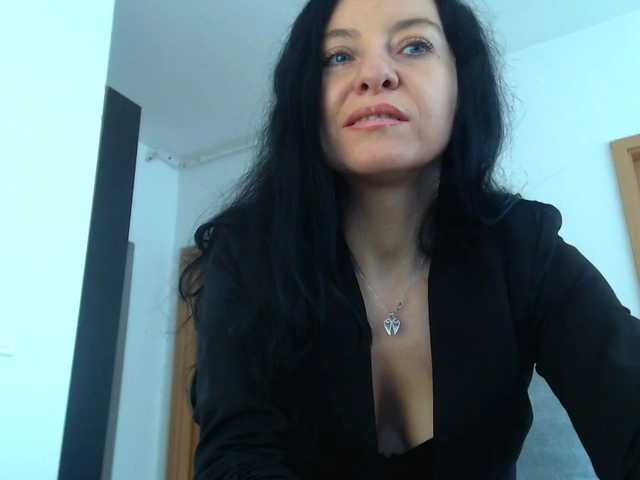 blueyesbaby's BongaCams show and profile