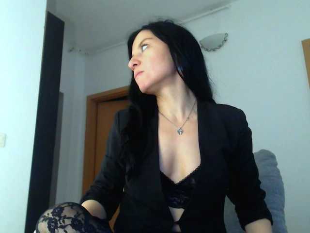 blueyesbaby's BongaCams show and profile