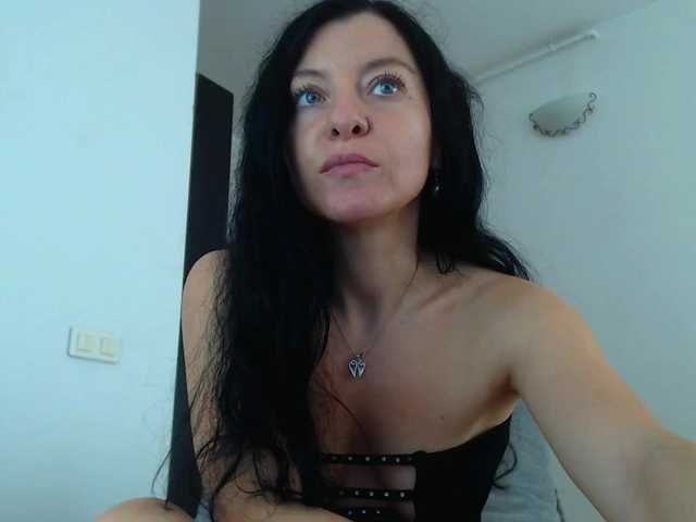 blueyesbaby from BongaCams is Freechat