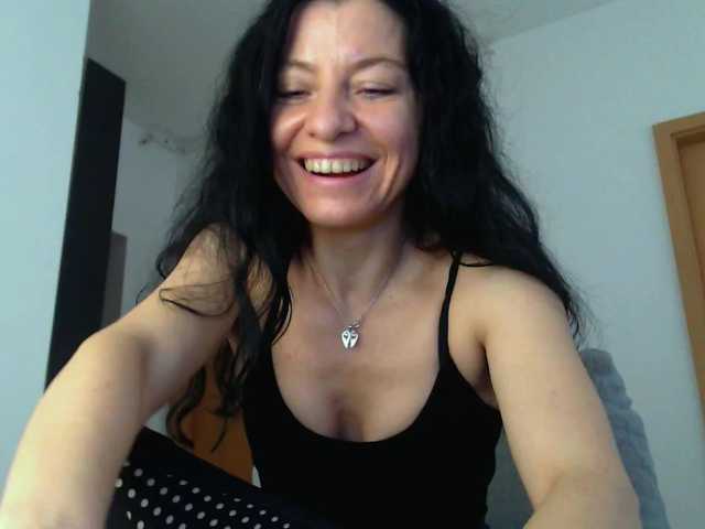 blueyesbaby's BongaCams show and profile