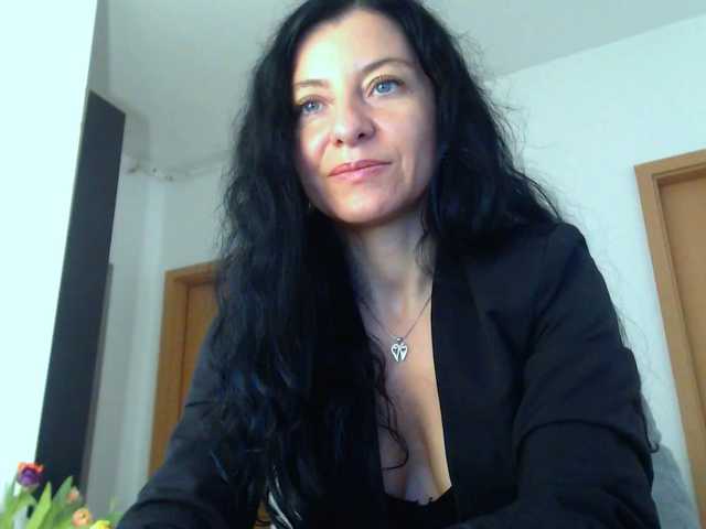 blueyesbaby's BongaCams show and profile