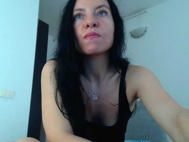 blueyesbaby's BongaCams show and profile
