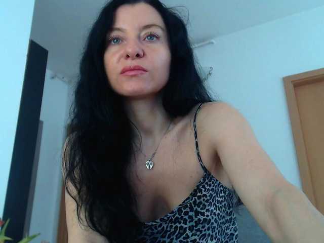 blueyesbaby's BongaCams show and profile