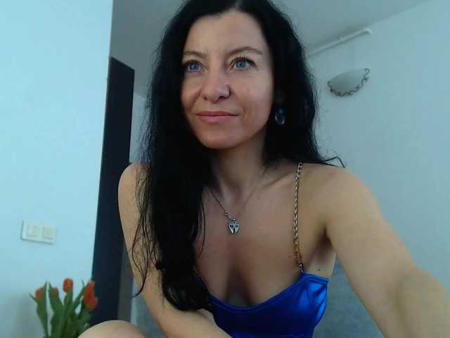 blueyesbaby's BongaCams show and profile
