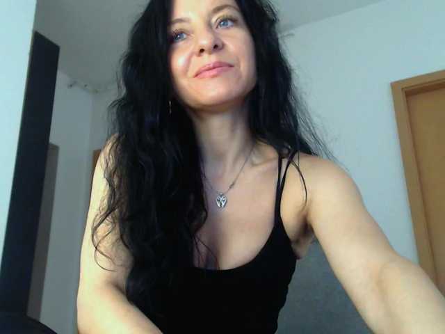 blueyesbaby's BongaCams show and profile