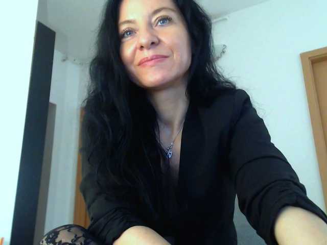 blueyesbaby's BongaCams show and profile