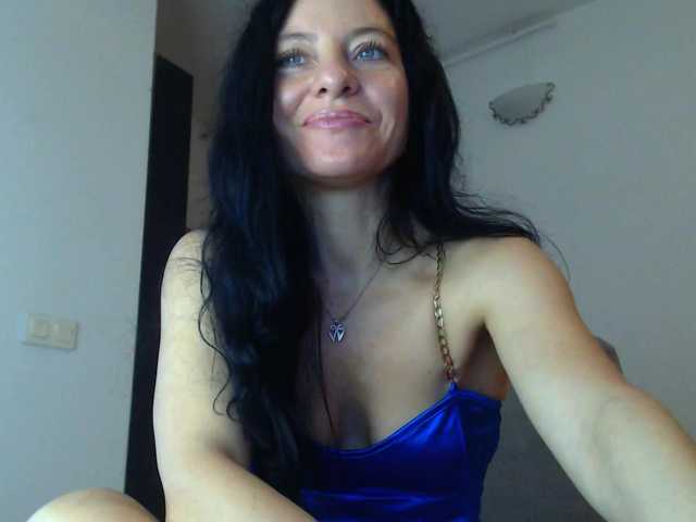 Sex chat gratuit in direct cu blueyesbaby pe BongaCams