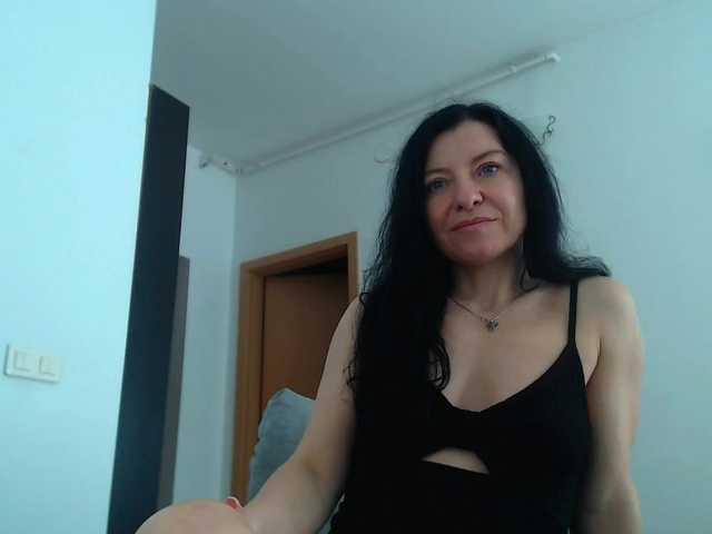 blueyesbaby's BongaCams show and profile