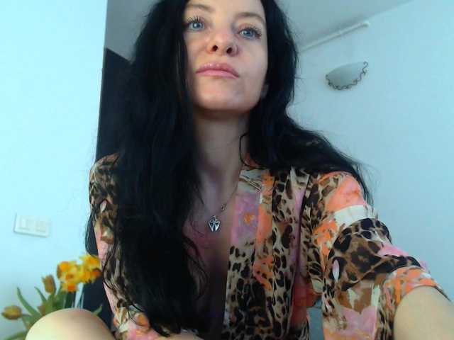 blueyesbaby's BongaCams show and profile