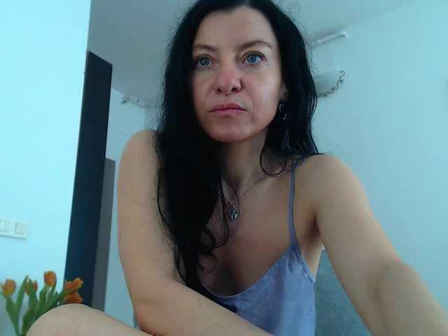 blueyesbaby's BongaCams show and profile