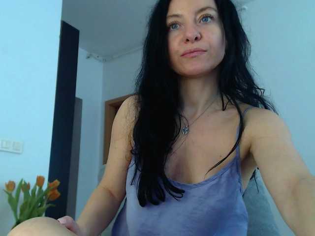 blueyesbaby's BongaCams show and profile