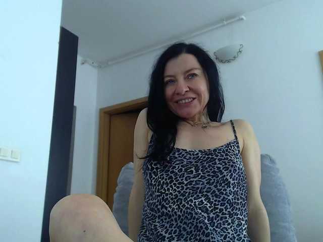 blueyesbaby's BongaCams show and profile