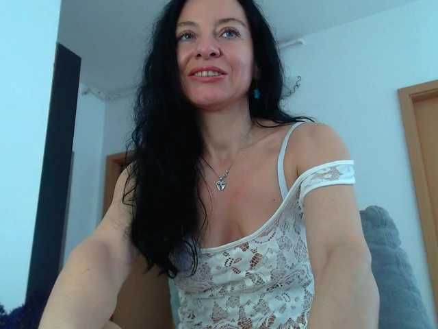 blueyesbaby's BongaCams show and profile