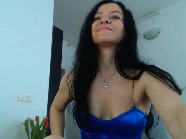 blueyesbaby's BongaCams show and profile