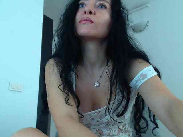 BluEyesBaby webcam