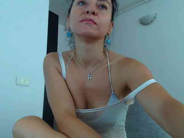 BluEyesBaby webcam