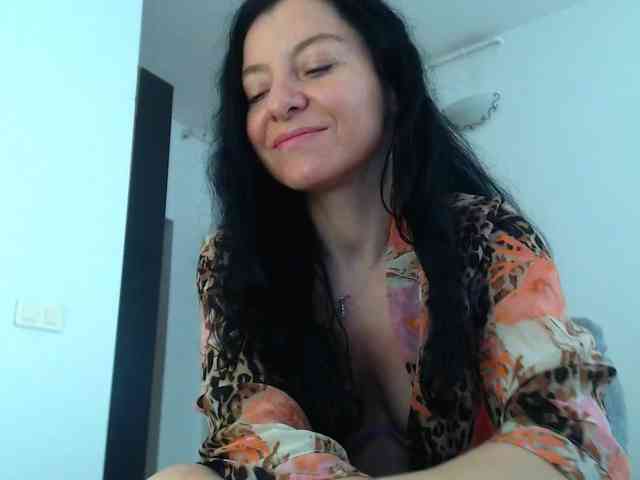 blueyesbaby Live Webcam on BongaCams